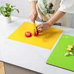 Planche à découper plastique | ColorCut - Vignette | LA CUISINE DE MAMIE