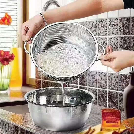 passoire-inox-ergonomique-avec-manche